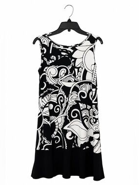 RN Studio Black & White Abstract Print A-Line Dress – Women’s Medium